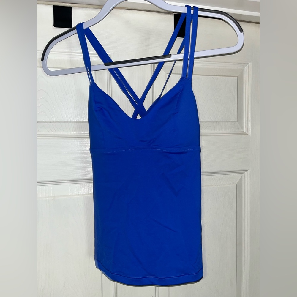 Althleta sport top